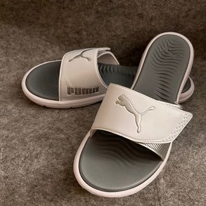Brand new women’s adjustable Puma slide sandals